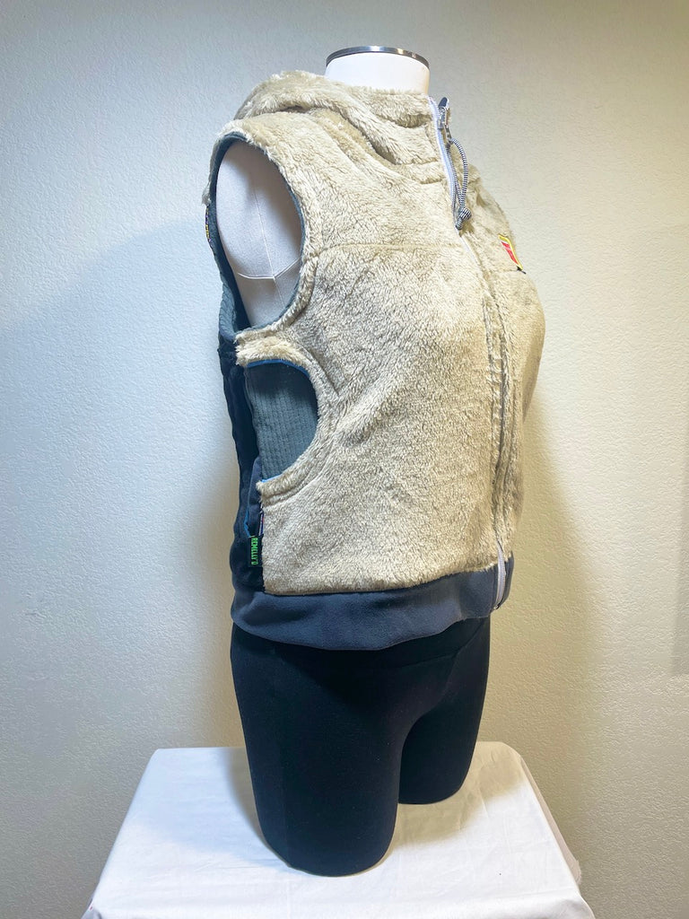 ORIGINAL 2282 VEST Size S ReMelly'd! - Vander Jacket | Handmade Eco-Friendly Garments Designed For Runners