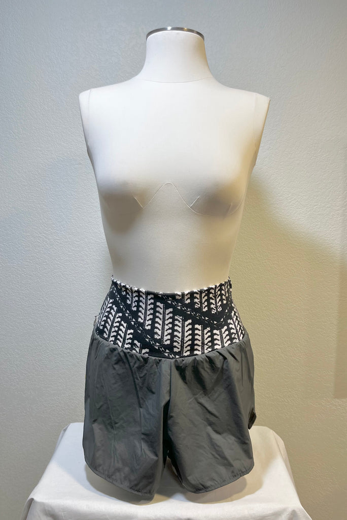 KIDS GO TO Shorts, Sizes XXS - Vander Jacket | Handmade Eco-Friendly Garments Designed For Runners