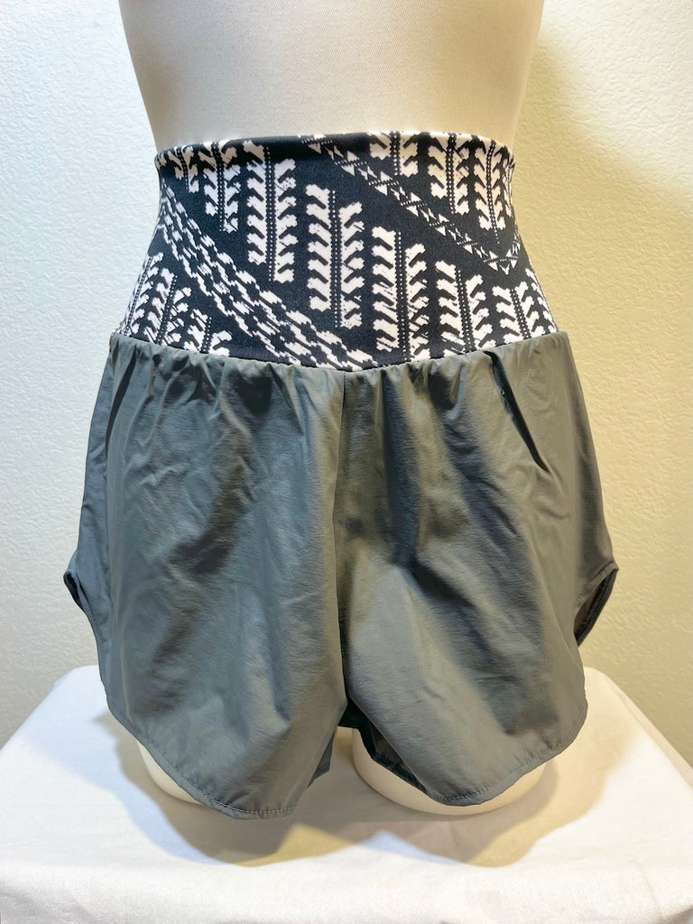 GO TO Shorts, Sizes XXS-XL - Vander Jacket | Handmade Eco-Friendly Garments Designed For Runners