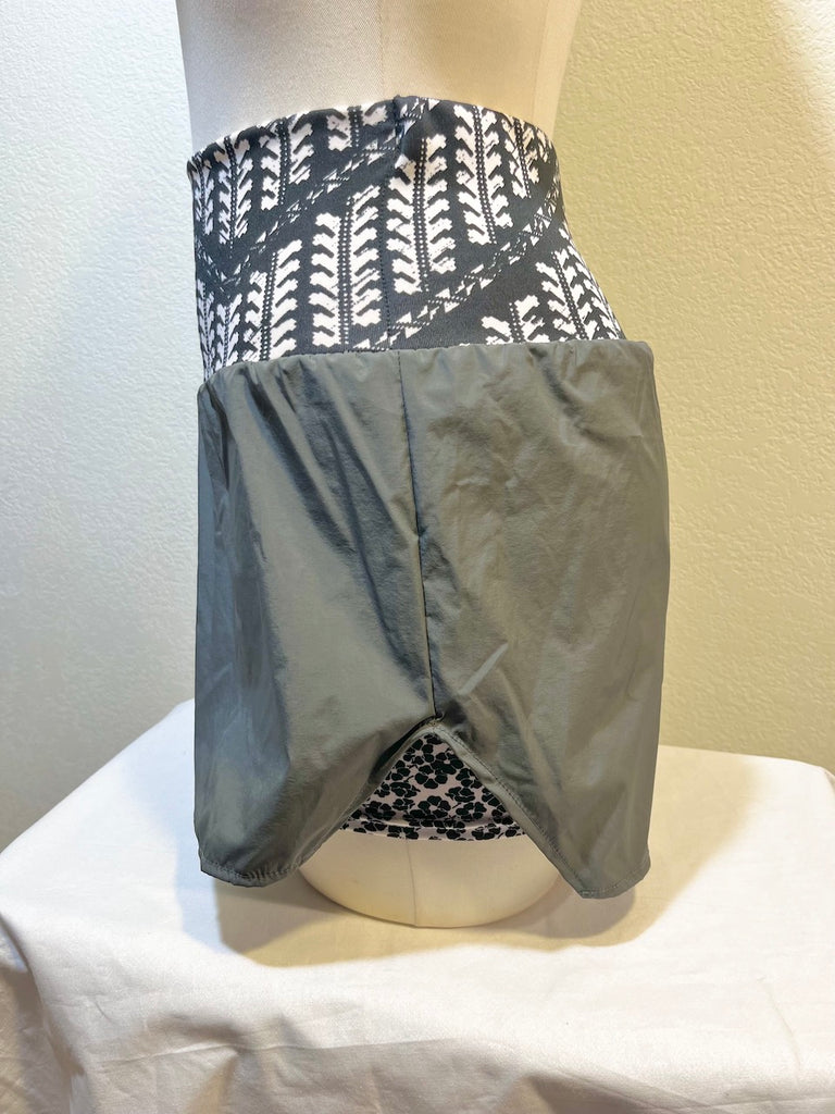 KIDS GO TO Shorts, Sizes XXS - Vander Jacket | Handmade Eco-Friendly Garments Designed For Runners