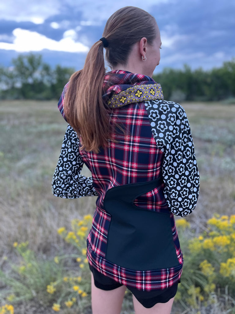 Short Run Yellow Daisy Size XS - Vander Jacket | Handmade Eco-Friendly Garments Designed For Runners