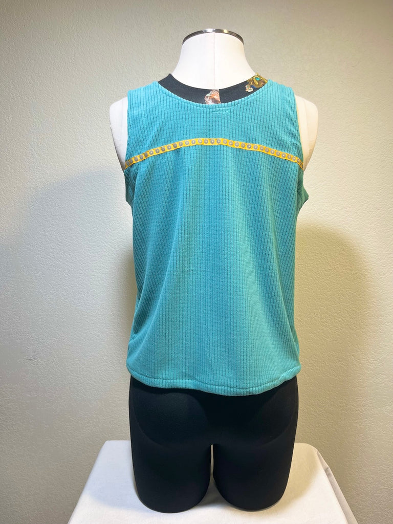 TANK Sky Size S - Vander Jacket | Handmade Eco-Friendly Garments Designed For Runners