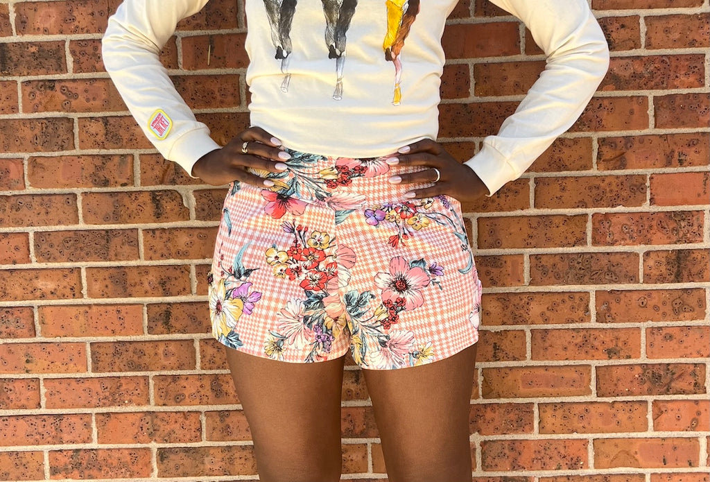 Shorts Flora Pink, Flora Ice, Size XS - Vander Jacket | Handmade Eco-Friendly Garments Designed For Runners